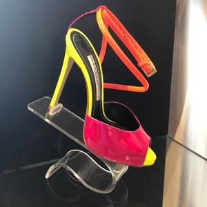 Clear Acrylic Gooseneck Shoe Displayw/molded heel